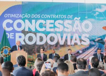 Jerônimo participa do lançamento de programa do Governo Federal para modernização de rodovias