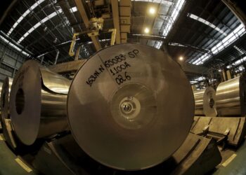 Produção da indústria fecha 2023 com alta de 0,2%