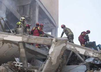 Irã diz que não haverá negociações nucleares sob fogo israelense