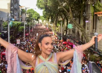 “O Verão Bateu em Minha Porta” vence hit do Carnaval da Bahia Folia e Ivete Sangalo se isola como maior vencedora
