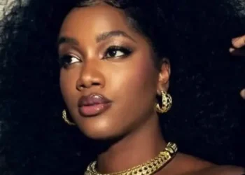 Iza apaga post expondo traição de Yuri, volta atrás e desarquiva conteúdo