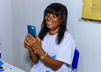 60+Tech: Programa de inclusão digital da Prefeitura fortalece autonomia de pessoas idosas em Salvador