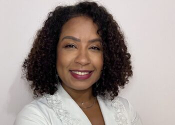 Pele negra e o autocuidado: como práticas simples podem ajudar mulheres negras em tratamento médico