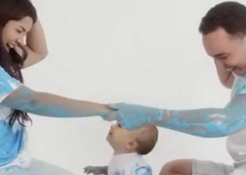 João Gomes anuncia segunda gravidez de Ary Mirelle: “Deus já tinha me falado de você”