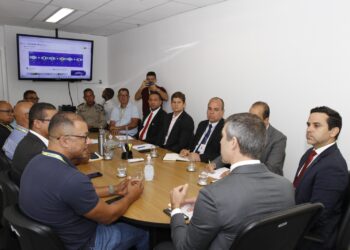 Forças Policiais zeram roubo contra ônibus que realizam o apanha dos rodoviários, diz Sindicato