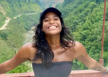 Corpo de turista brasileira é resgatado de cratera na Indonésia