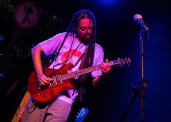 Júlio Caldas Choro Trio apresenta “Choros & Frevos” no Projeto Segundas do Chorinho