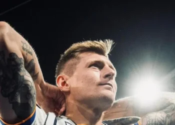 Kroos revela revela bastidores sobre aposentadoria: “O mais difícil foi contar ao meu filho”