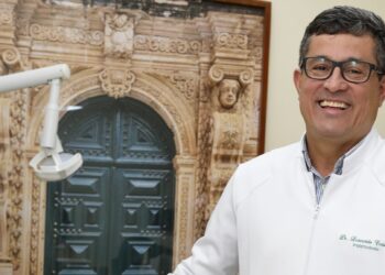 Especialista em implantes dentários amplia negócios em Salvador