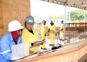 Saldo de empregos formais mais que dobra na Bahia