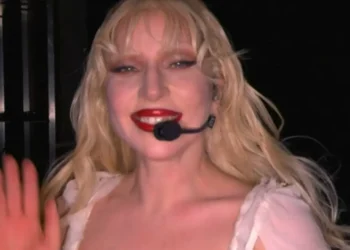 Lady Gaga só teve conhecimento de tentativa de ataque terrorista em show no Rio através da imprensa