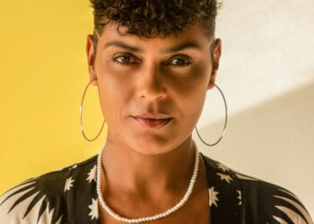 Nesta quarta-feira (5), Laiô e Igor Gnomo sobem juntos ao palco da Casa da Mãe