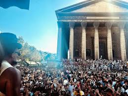 Lavagem de Madeleine ocupa ruas de Paris com a cultura brasileira
