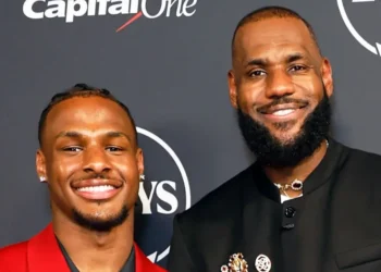 Com chances de jogar com o pai, filho de LeBron se declara para o Draft da NBA