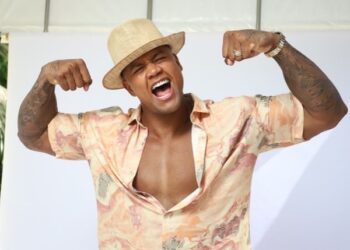 Bruno Reis anuncia Léo Santana na contagem regressiva do Festival Virada Salvador
