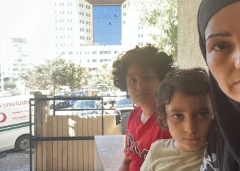 “São pessoas explodindo”, diz brasileira à espera de resgate no Líbano