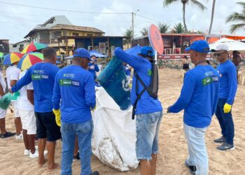 Projeto “Meu descarte legal – na praia” leva música e conscientização à Jauá