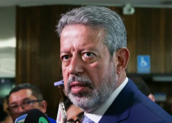 Isenção IR: Lira é relator e PP quer piso de compensação em R$ 150 mil