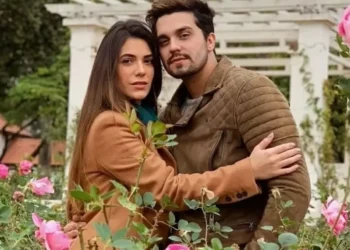Luan Santana e Jade Magalhães ensaiam reconciliação em viagem para o México