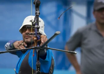 Jogos Paralímpicos: Luciano Rezende garante vaga no tiro com arco