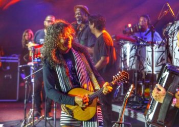 Pirilampo e Luiz Caldas abrem o sábado (15) do São João da Bahia