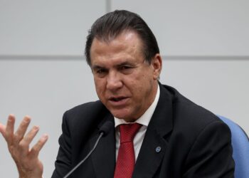 Inflação não se controla só com alta de juros, diz Luiz Marinho