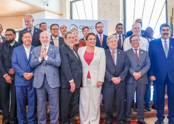 Lula propõe moção da Celac à ONU pelo fim do genocídio em Gaza