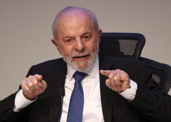 “Sozinhos não deixaremos de ser pequenos”, diz Lula sobre integração