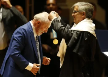 Lula participa de comemoração de 90 anos da USP