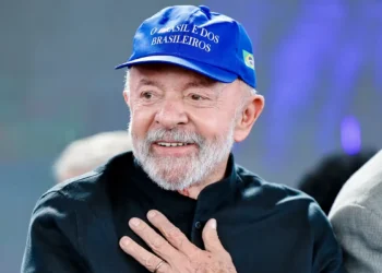 Lula critica jornada 6×1 e defende escala de trabalho “mais flexível”