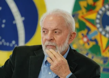 Lula indica 17 nomes para diretorias de nove agências reguladoras