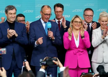 Lula cumprimenta Friedrich Merz por vitória de seu partido na Alemanha