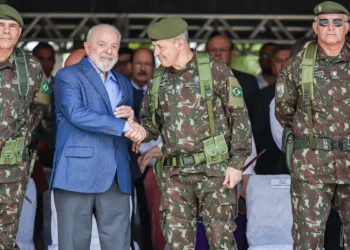 Lula: descontinuidade de obras é “uma das desgraças” que afetaram país