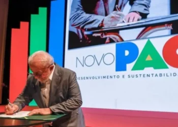 Governo Lula se reúne com reitores e deve anunciar PAC universidades