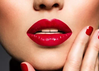 5 dicas de maquiagem para arrasar nas festividades natalinas