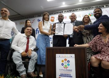 Bahia adere ao Plano Nacional dos Direitos da Pessoa com Deficiência