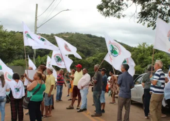 “Lama invisível” de barragem destruiu projetos de vida em cidade de MG