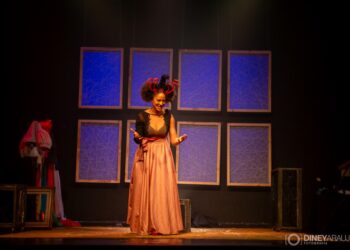 Atriz Vika Mennezes realiza oficina gratuita de Solos Teatrais para Mulheres Negras em Salvador