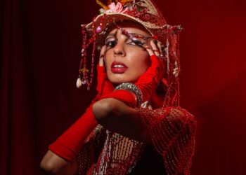 Mãeana canta JG no Expresso 2222 