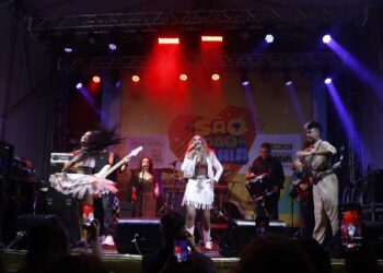 Largo Pedro Arcanjo lota mais uma vez no terceiro dia do São João da Bahia, no Pelourinho