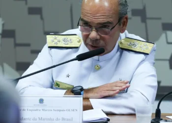 Depoimento do comandante da Marinha na ação do golpe é mantido