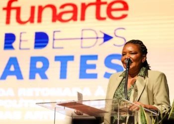 Ministra defende criação de marcos da cultura para evitar retrocessos
