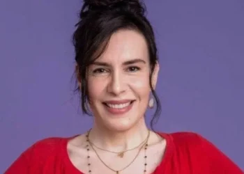 Atriz trans anuncia aposentadoria: “Ser desprezada é pior que ser odiada”