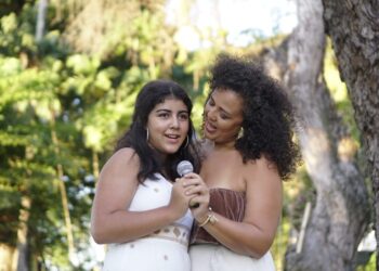 Mãe e filho, mãe e filhinha sobem ao palco da Casa da Mãe em shows especiais