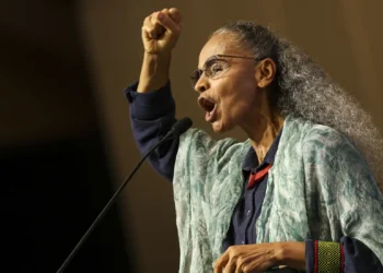 Marina Silva diz que propostas democratizam política ambiental