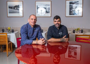 Chef Massimo Cremonini recebe chef Rafa Zacarias, da Bravo Burger, para jantar a 4 mãos