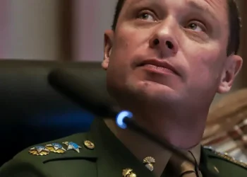 Cid acusa defesa de Bolsonaro de abordar filha para saber de delação