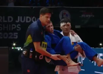 Michel Augusto perde disputa pelo bronze no Mundial de judô e sai do tatame lesionado