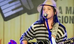 Morre primeiro vocalista da banda baiana Chiclete com Banana