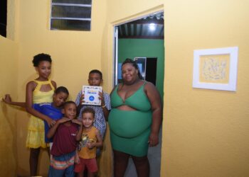 Prefeitura entrega imóveis reformados pelo Morar Melhor em comunidade de Brotas e nova praça no Horto Florestal